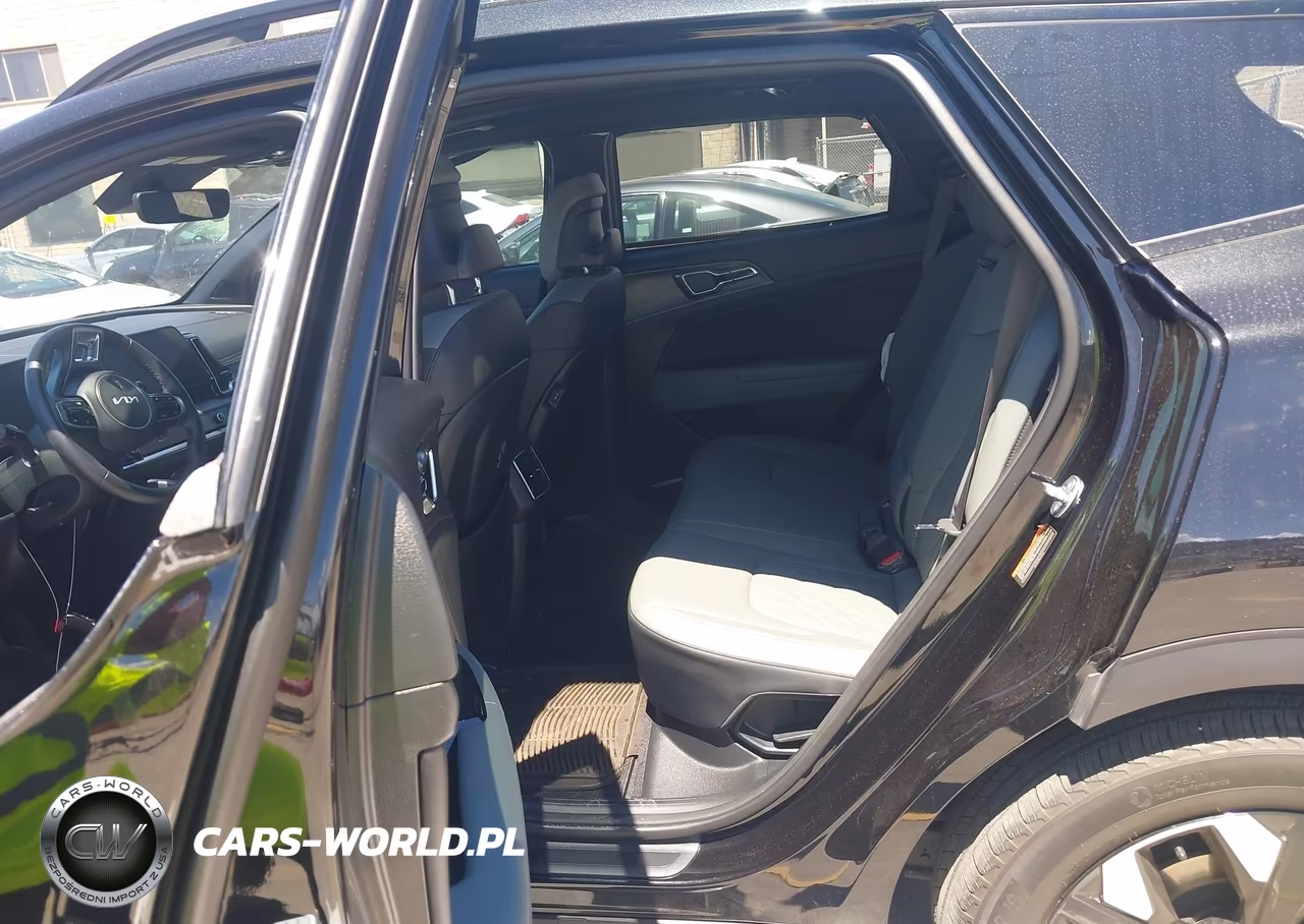 2024 Kia Sportage Plug-In Hybrid X-Line VIN:KNDPYDDH1R7155174 - 8