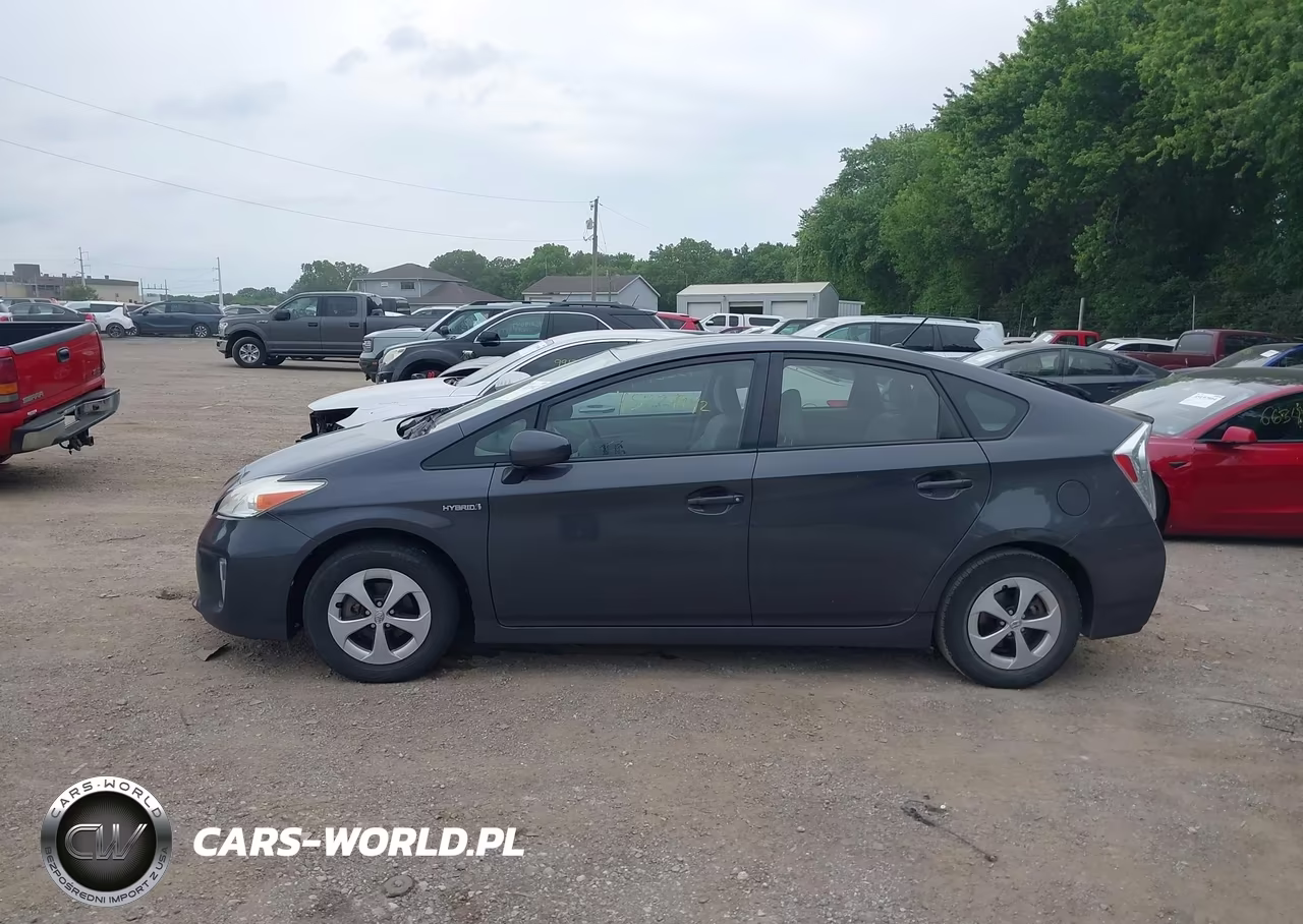 2012 Toyota Prius Two VIN:JTDKN3DU0C5385026 - 14