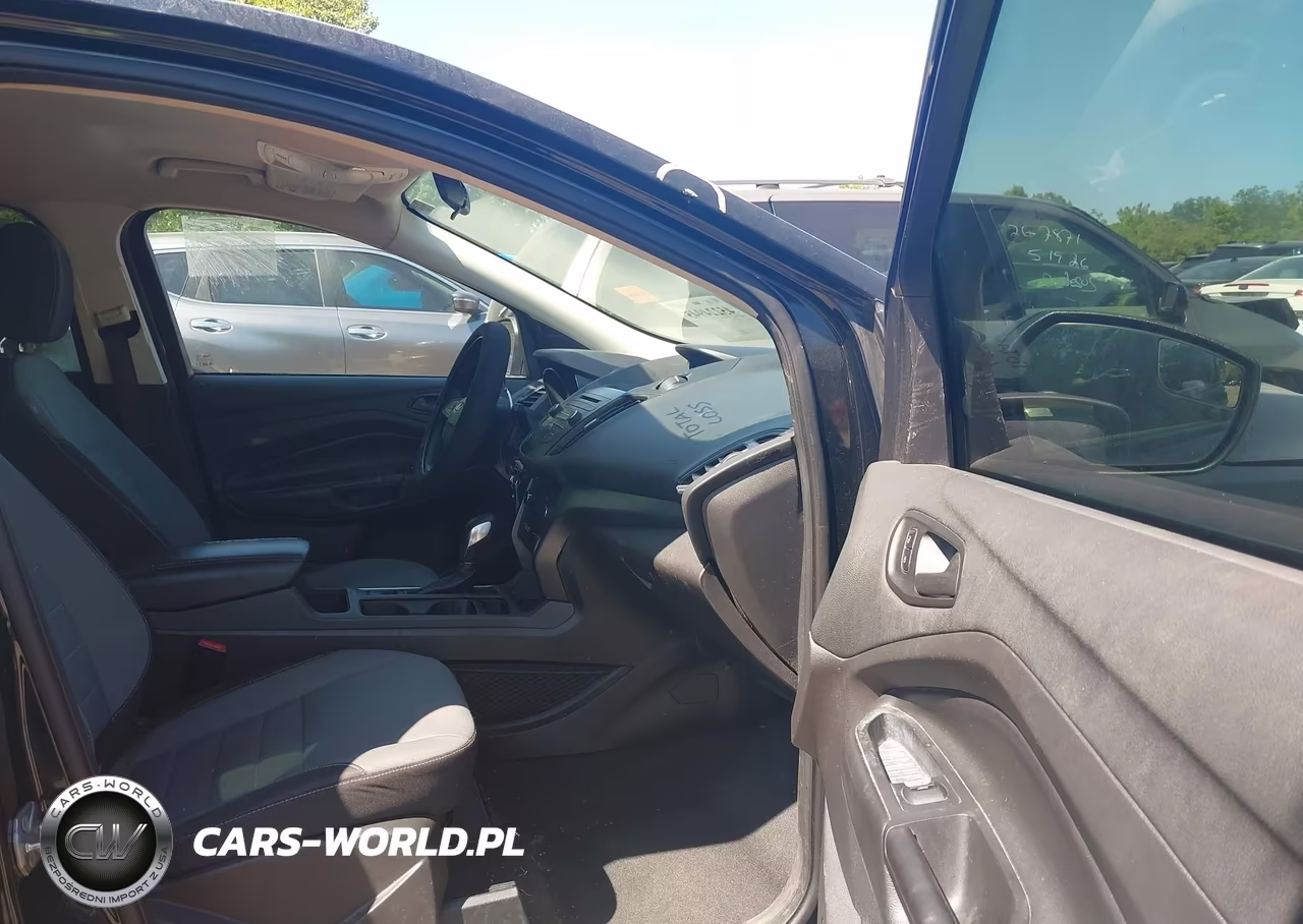 2017 Ford Escape S VIN:1FMCU0F77HUC44797 - 5