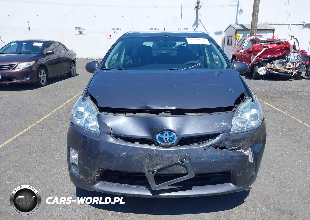 2011 Toyota Prius Two VIN:JTDKN3DU4B0322409 - 12
