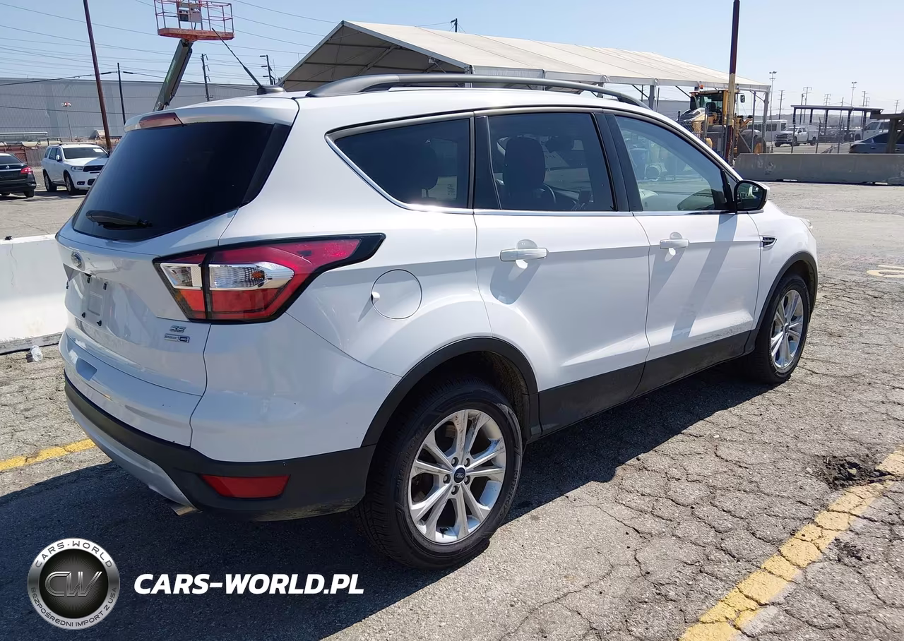 2018 Ford Escape Se VIN:1FMCU9GD2JUD08534 - 4