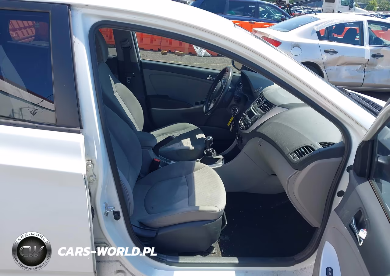 2014 Hyundai Accent Se VIN:KMHCU5AE4EU144655 - 5