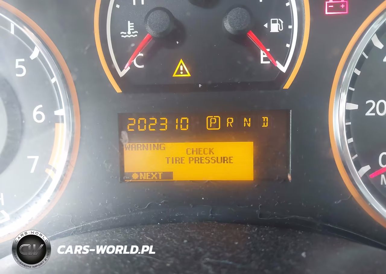 2015 Nissan Armada Platinum VIN:5N1BA0NF3FN606791 - 16