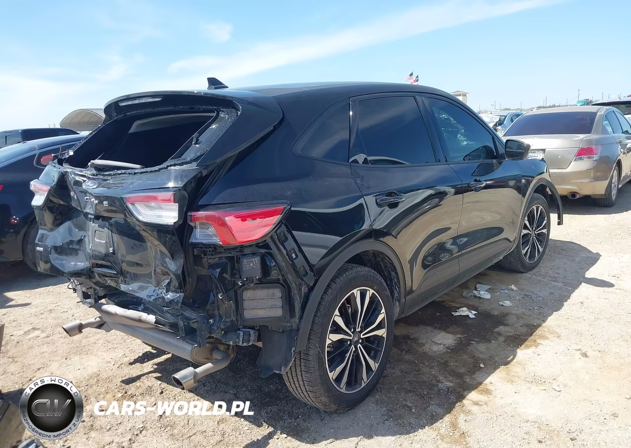 2022 Ford Escape Se VIN:1FMCU0G69NUB38174 - 4