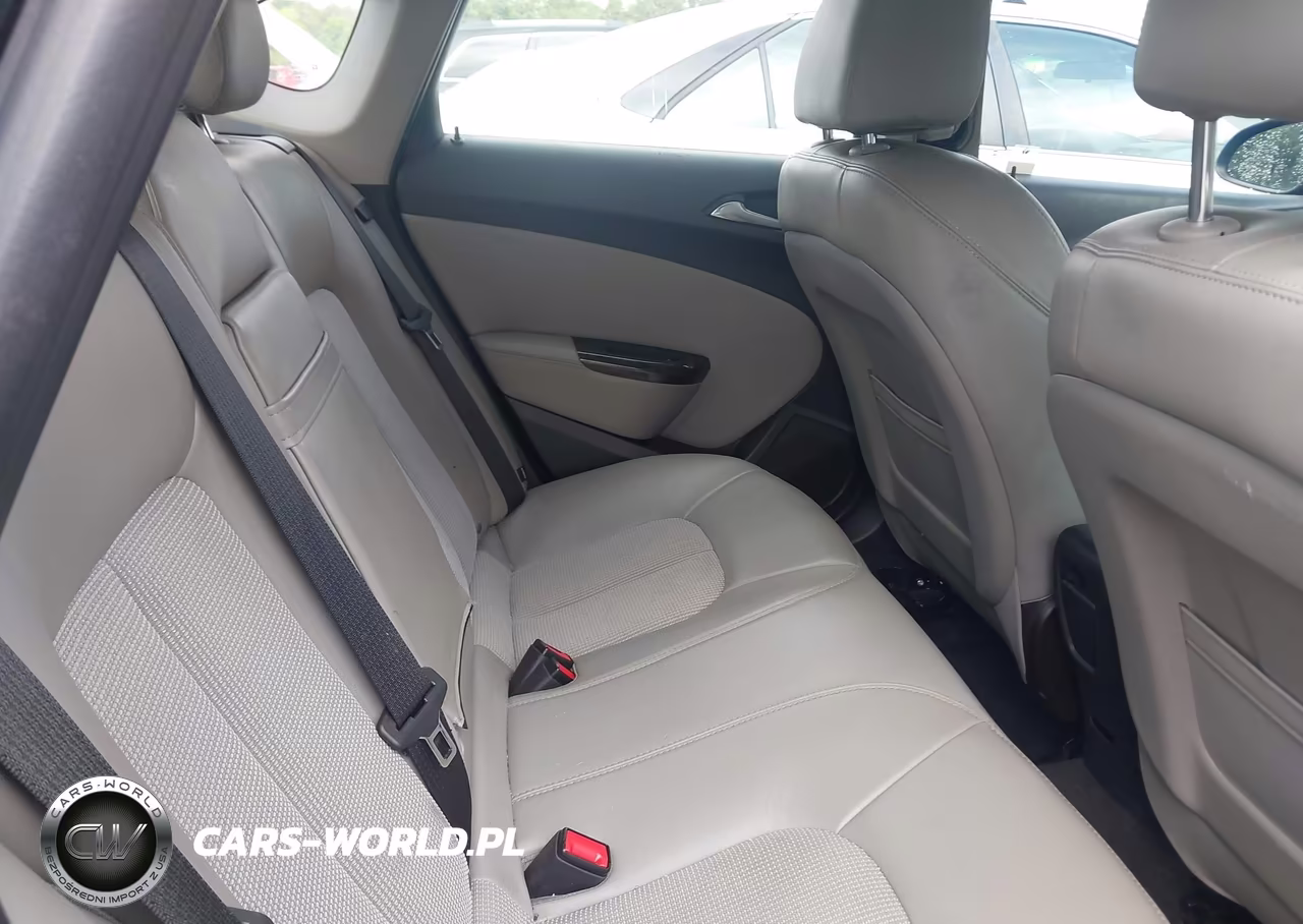 BUICK VERANO VIN:1G4PP5SK8E4128052 - 8