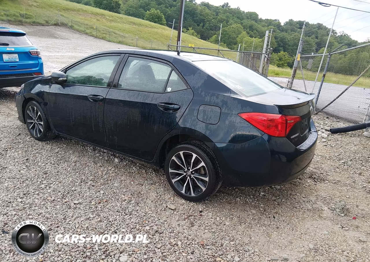 2018 Toyota Corolla Se VIN:2T1BURHE6JC995585 - 3