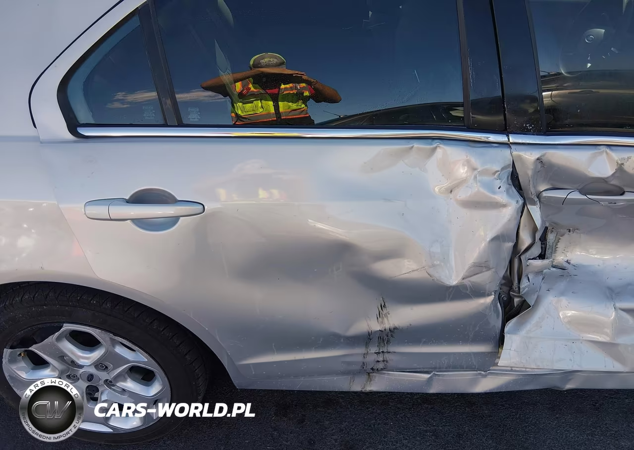 2010 Ford Fusion Se VIN:3FAHP0HA5AR371898 - 14