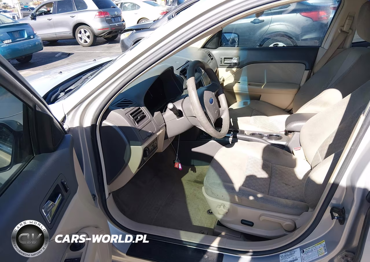 2010 Ford Fusion Se VIN:3FAHP0HA5AR371898 - 5