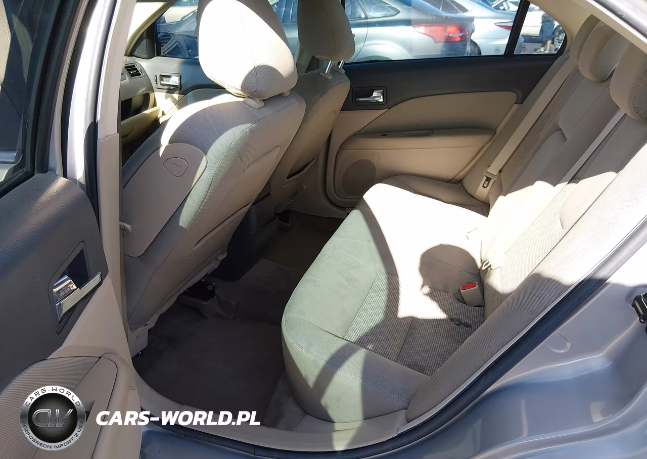 2010 Ford Fusion Se VIN:3FAHP0HA5AR371898 - 8