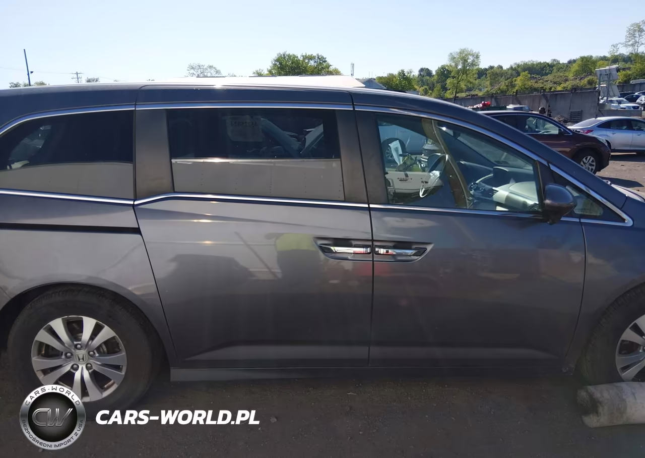 2016 Honda Odyssey Se VIN:5FNRL5H32GB113051 - 13