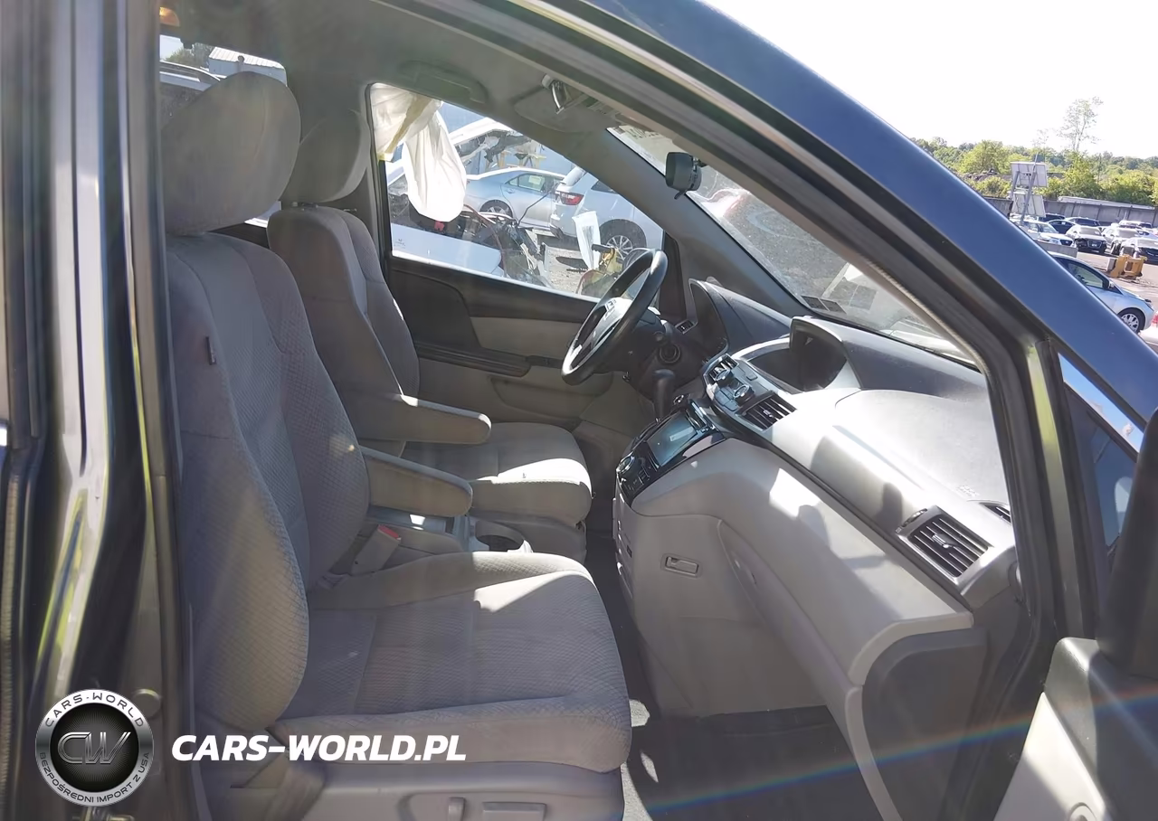 2016 Honda Odyssey Se VIN:5FNRL5H32GB113051 - 5