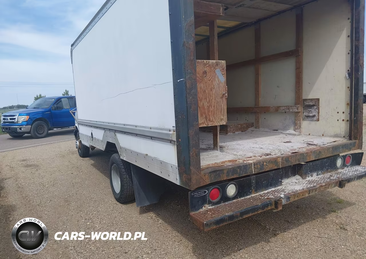 2004 Chevrolet Express Cutaway Base W-C7L-C7N VIN:1GBJG31U641222582 - 3