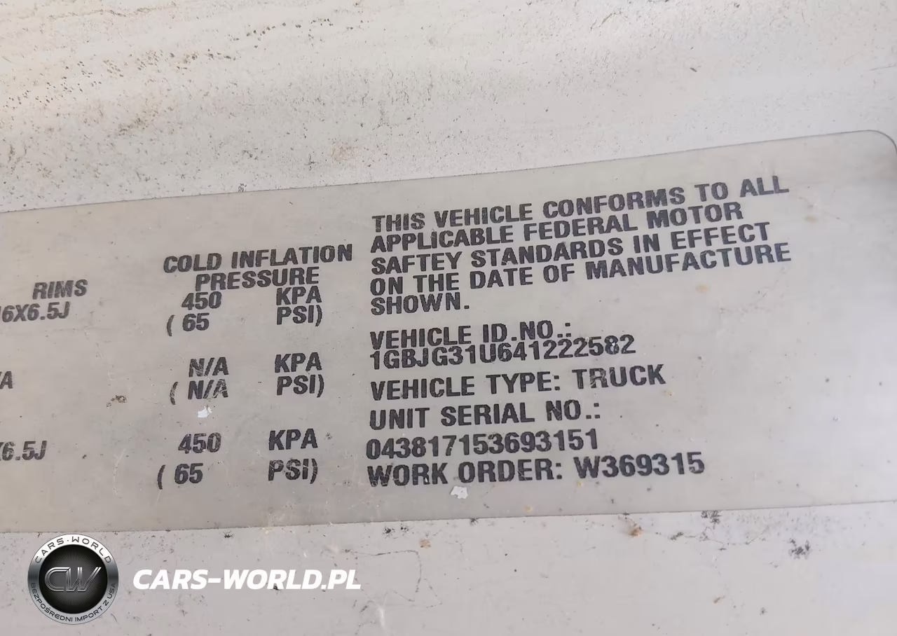 2004 Chevrolet Express Cutaway Base W-C7L-C7N VIN:1GBJG31U641222582 - 8