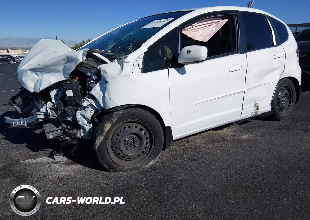 2013 Honda Fit VIN:JHMGE8H35DC073770 - 2