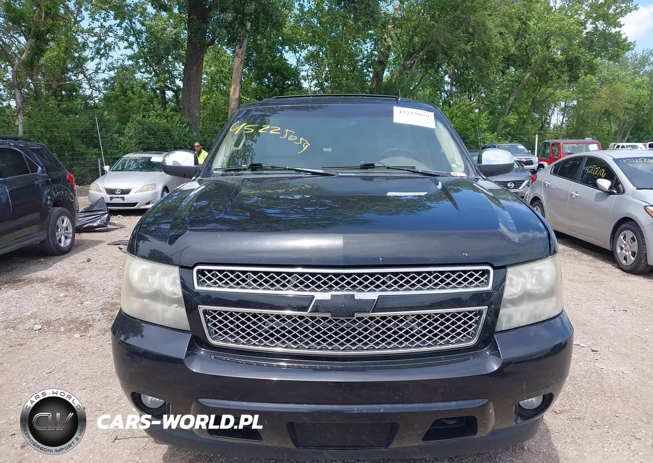 2010 Chevrolet Tahoe Lt VIN:1GNUKBE05AR114323 - 12