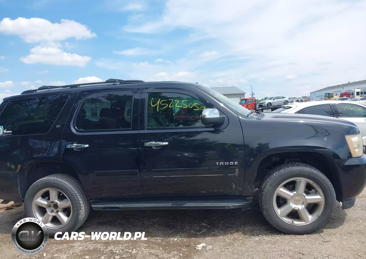2010 Chevrolet Tahoe Lt VIN:1GNUKBE05AR114323 - 13