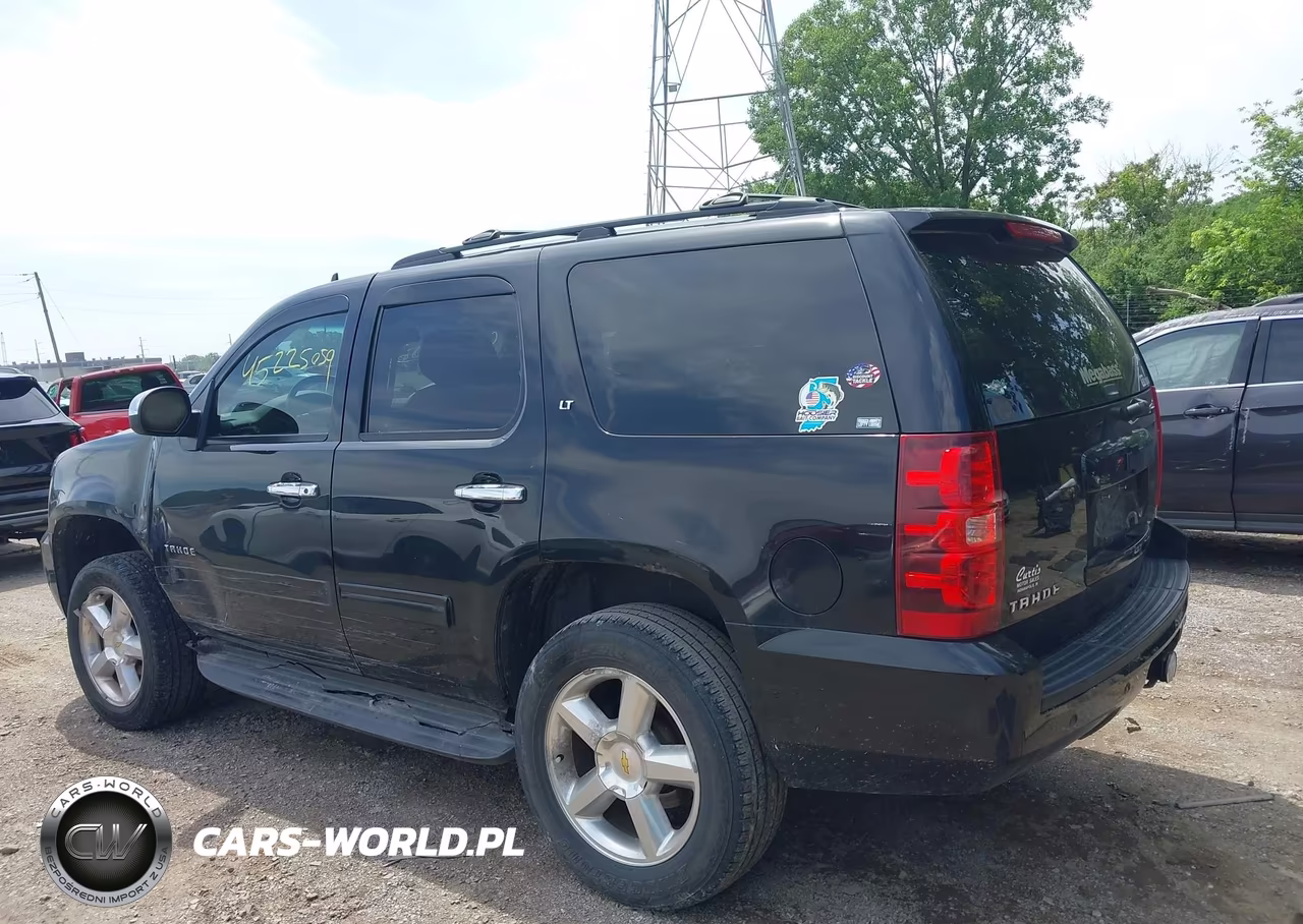 2010 Chevrolet Tahoe Lt VIN:1GNUKBE05AR114323 - 3