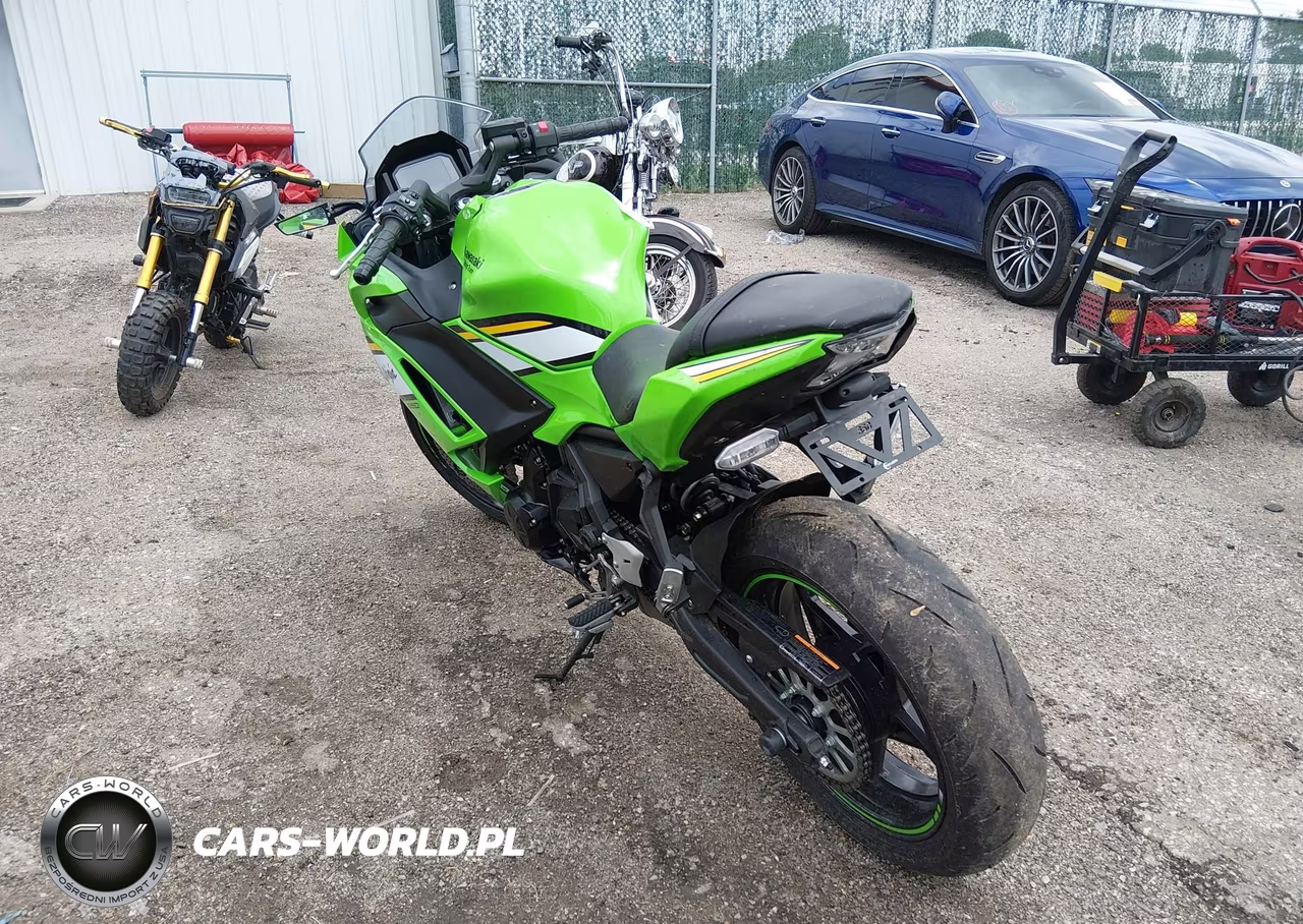 2025 Kawasaki Ex650 P VIN:ML5EXEP18SDAE7424 - 3