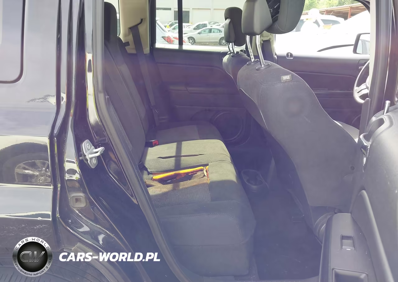 2015 Jeep Patriot Altitude Edition VIN:1C4NJRBB6FD438979 - 8