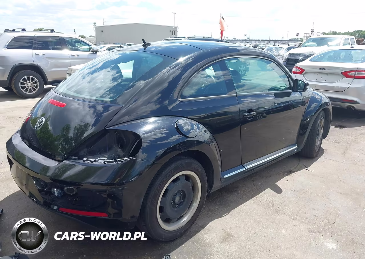2013 Volkswagen Beetle 2.5L VIN:3VWJP7ATXDM648074 - 4