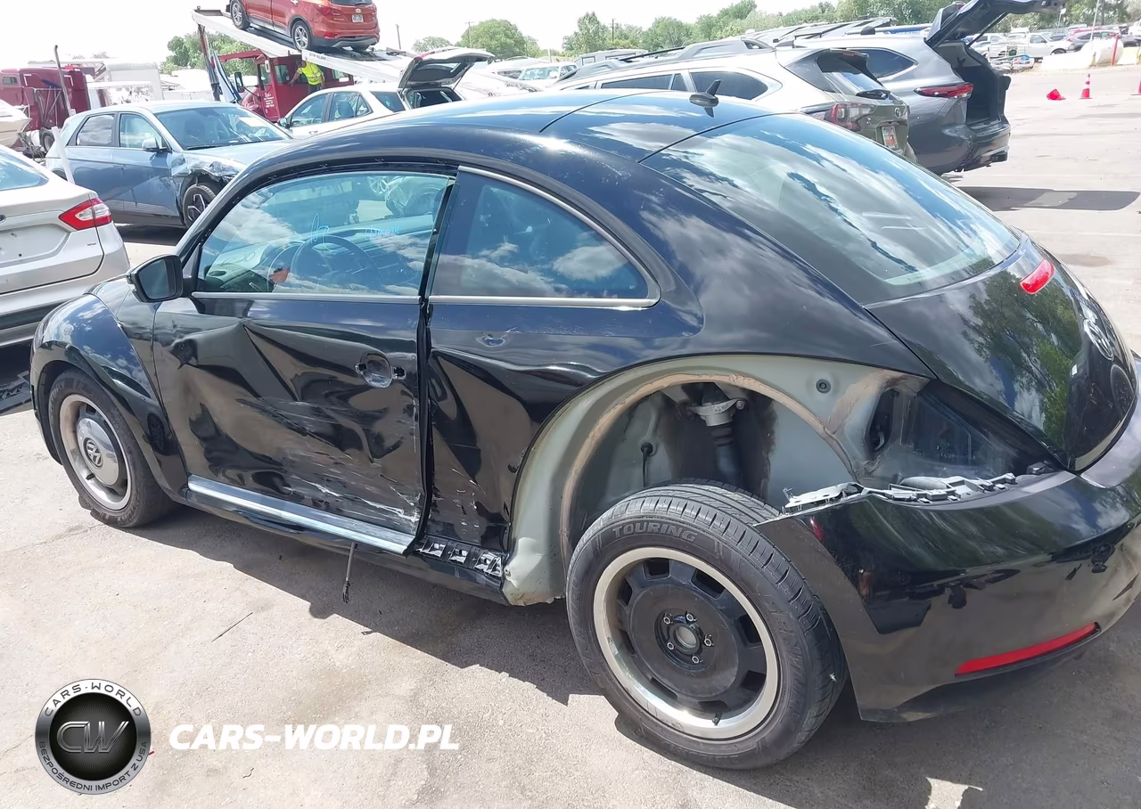 2013 Volkswagen Beetle 2.5L VIN:3VWJP7ATXDM648074 - 6