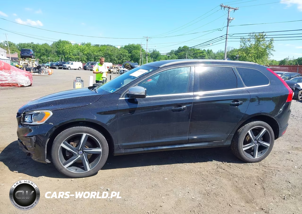 2016 Volvo Xc60 T6 Drive-E R-Design VIN:YV449MRP6G2901660 - 17