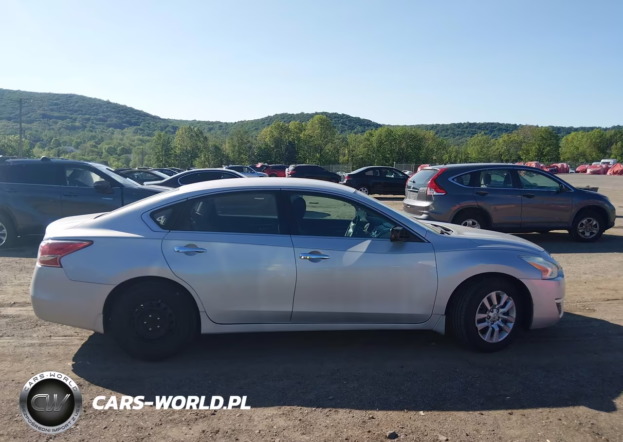 2013 Nissan Altima 2.5 S VIN:1N4AL3APXDN535277 - 13