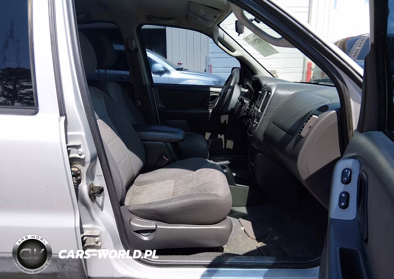 2003 Ford Escape Xlt VIN:1FMYU03163KC27273 - 5