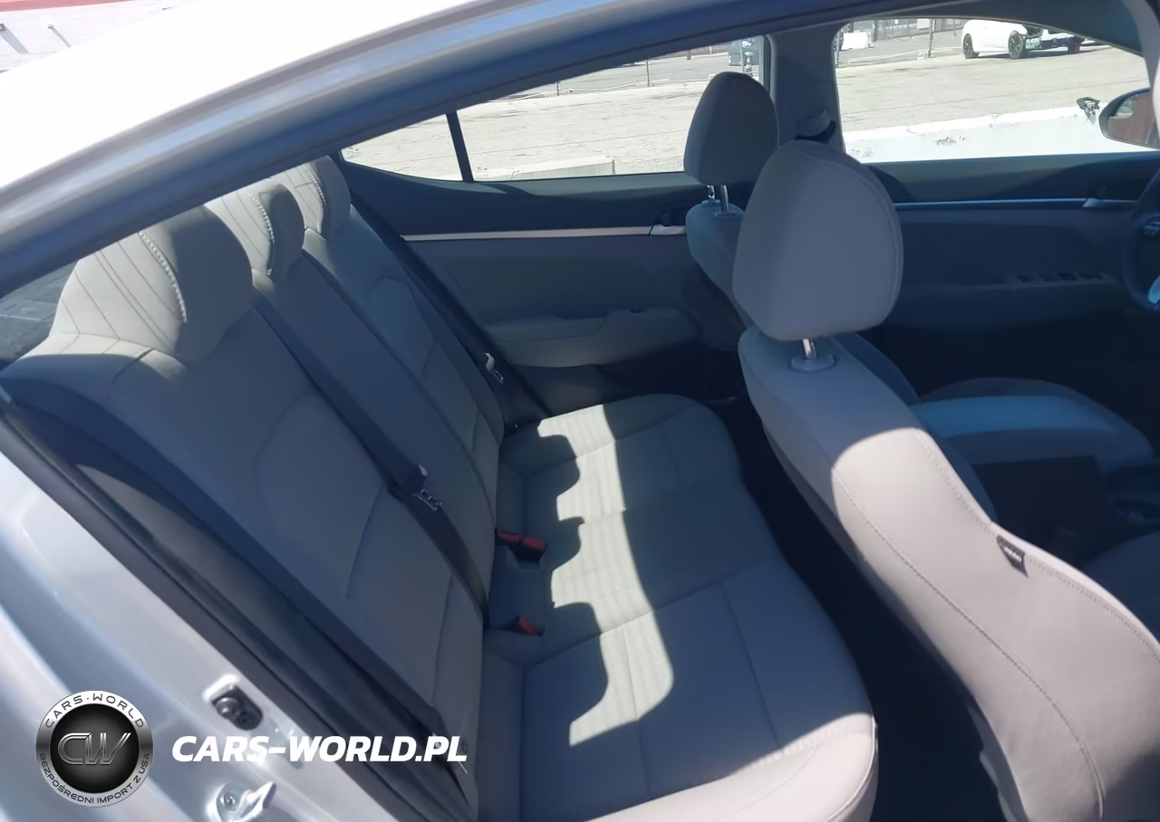 2019 Hyundai Elantra Se VIN:5NPD74LFXKH495933 - 8