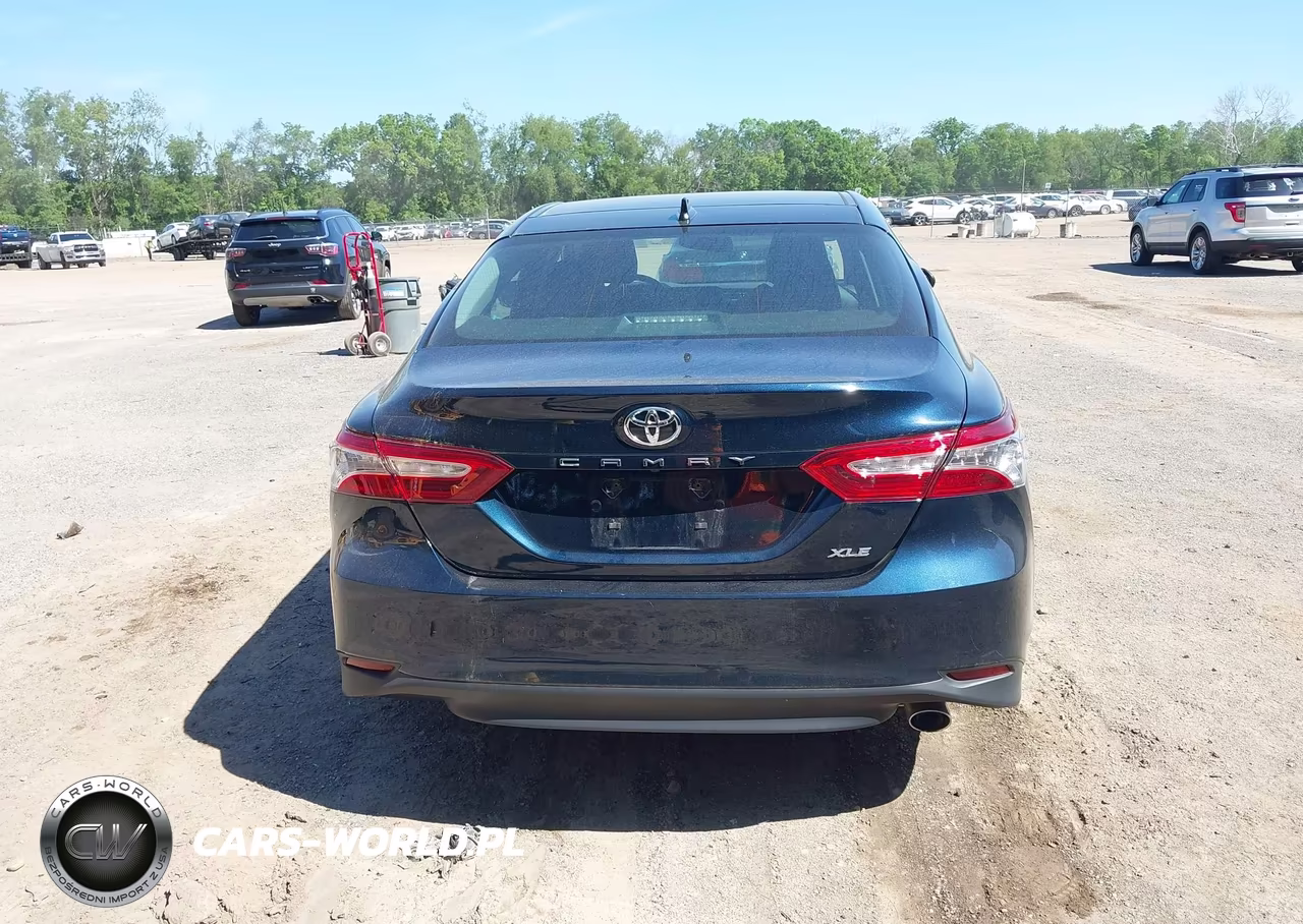 2019 Toyota Camry Xle VIN:4T1B11HK3KU828648 - 16