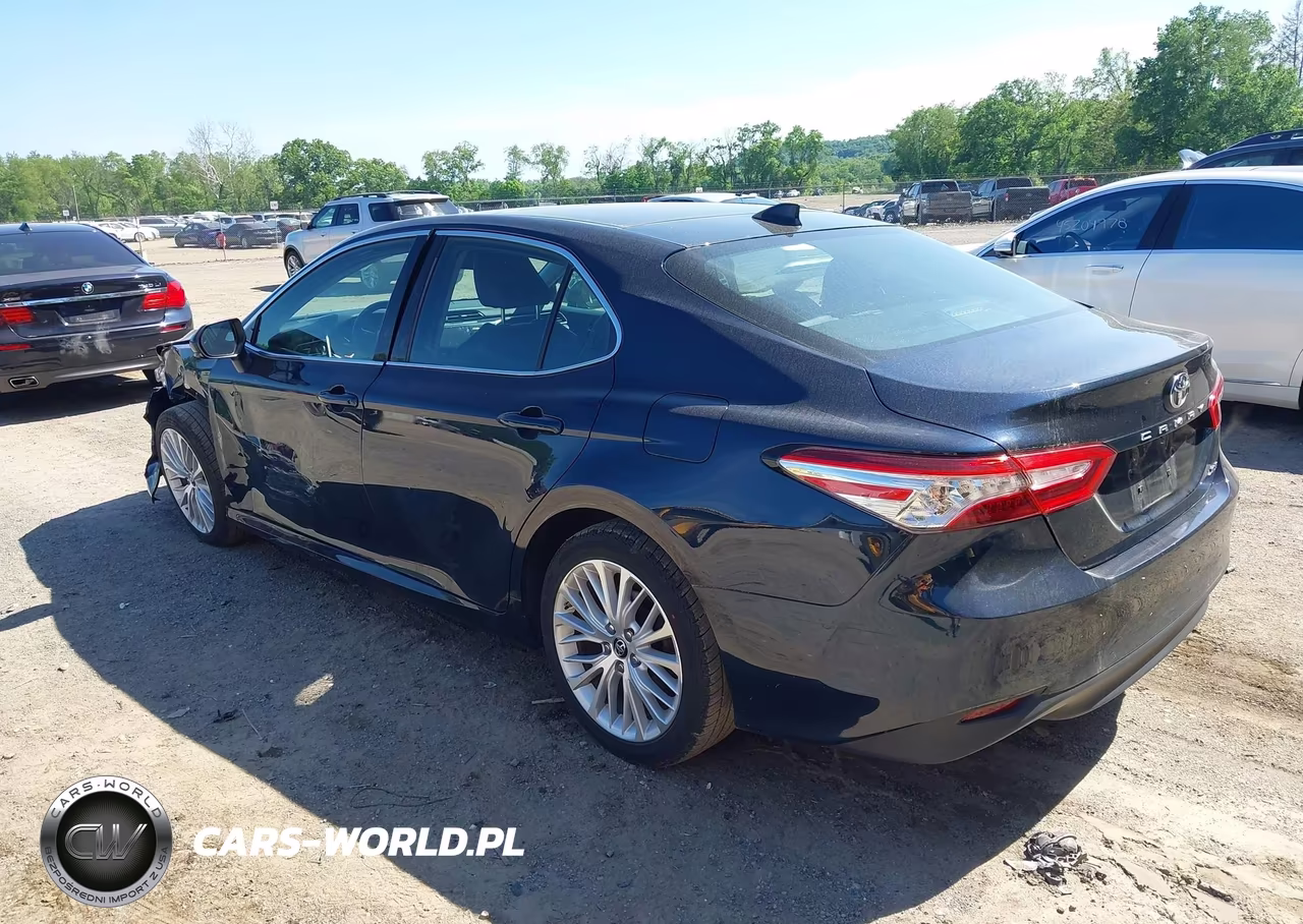 2019 Toyota Camry Xle VIN:4T1B11HK3KU828648 - 3