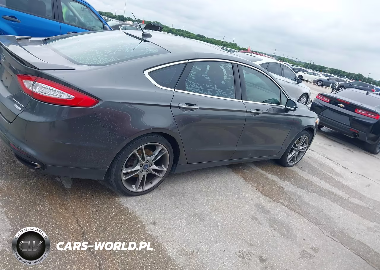 2016 Ford Fusion Titanium VIN:3FA6P0K99GR132305 - 13