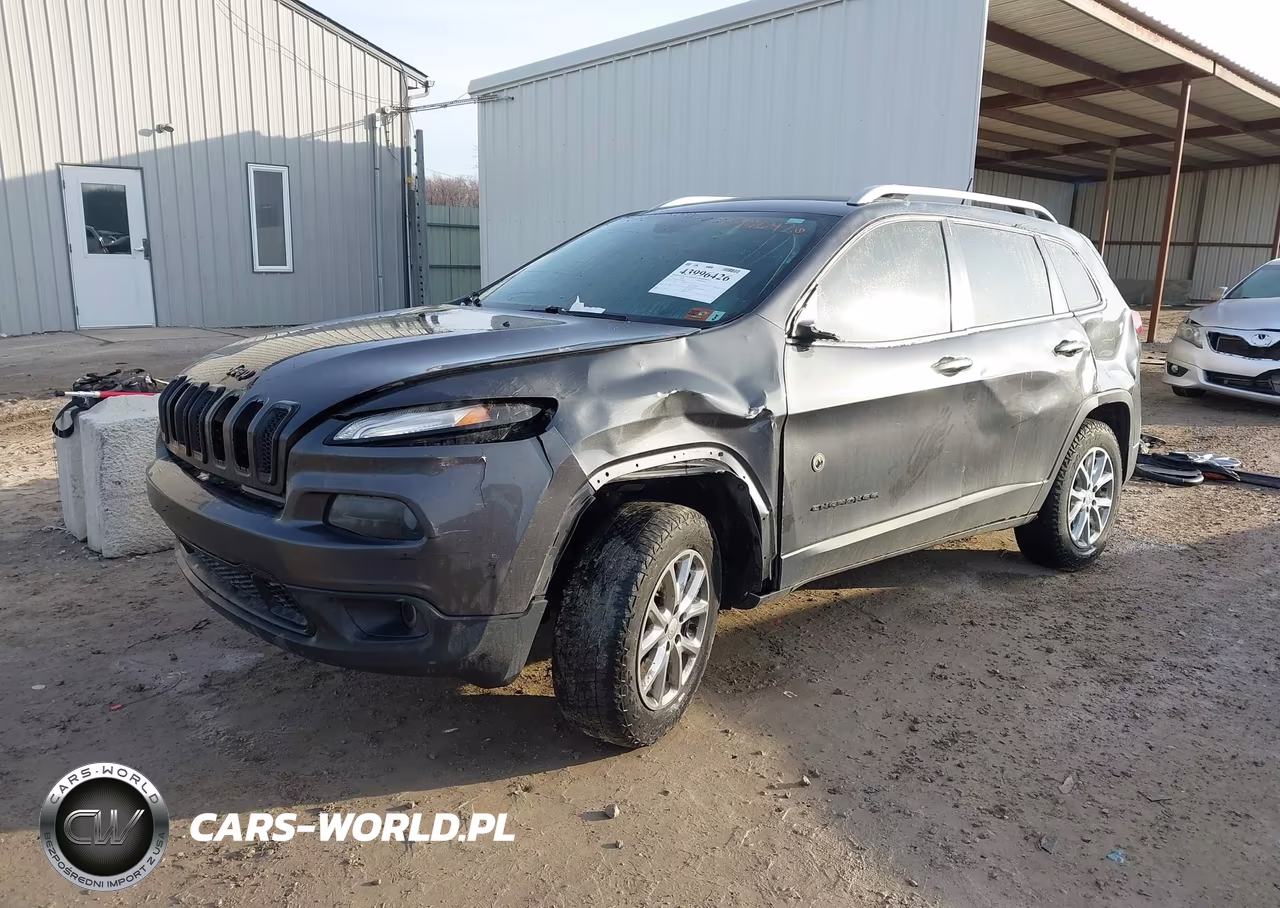 2015 Jeep Cherokee Latitude VIN:1C4PJMCB6FW784674 - 2
