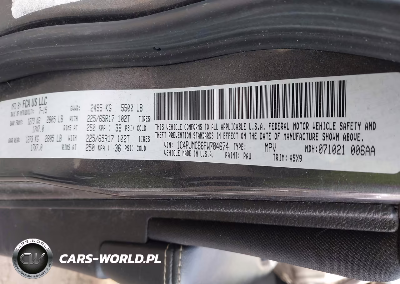 2015 Jeep Cherokee Latitude VIN:1C4PJMCB6FW784674 - 9