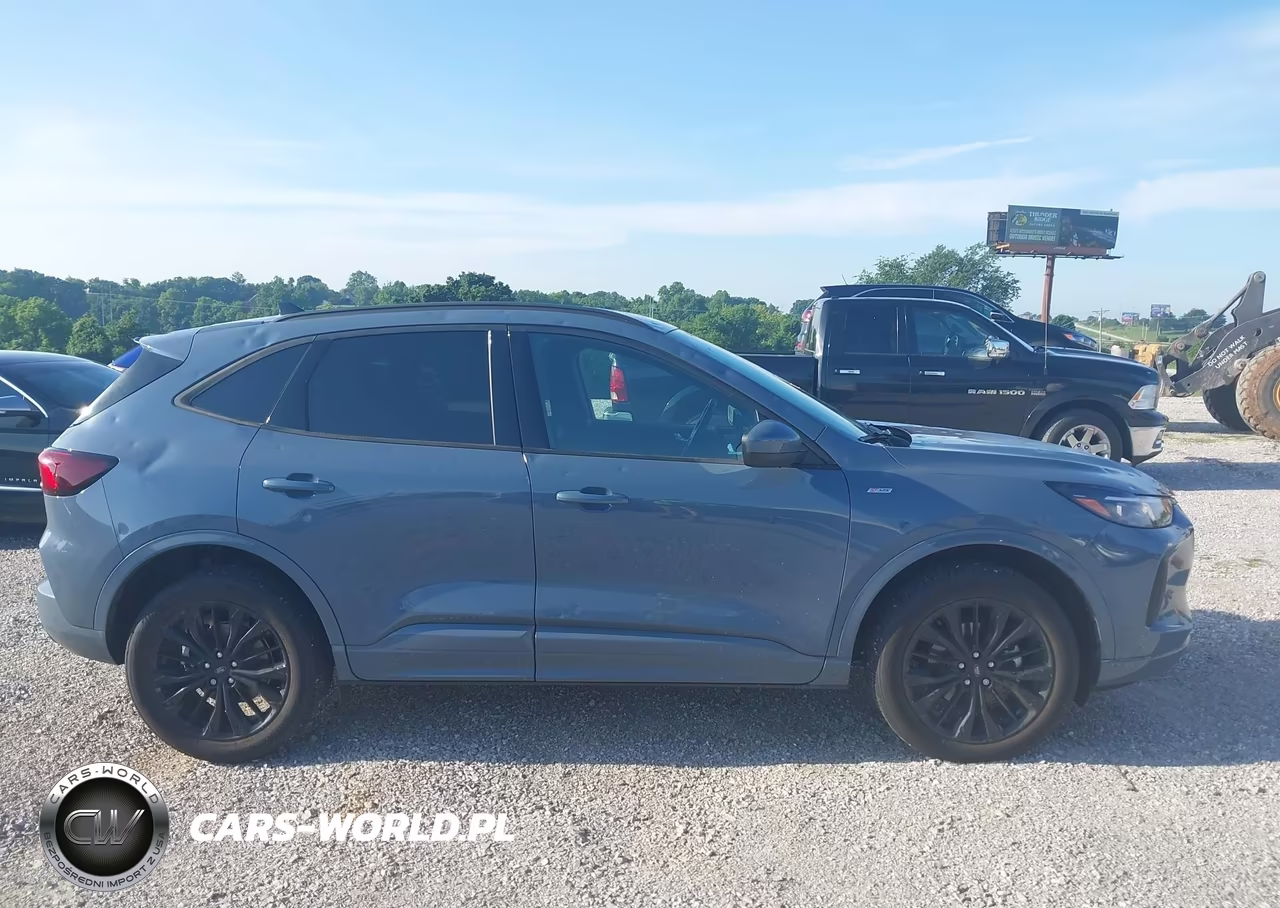 2025 Ford Escape St-Line Elite VIN:1FMCU9PA6SUB16119 - 13