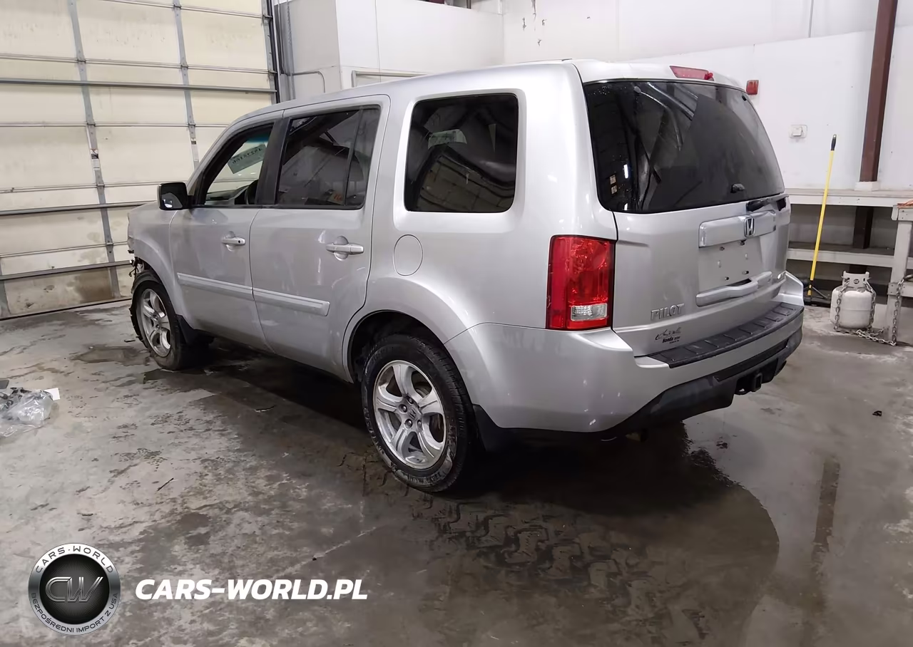 2014 Honda Pilot Ex VIN:5FNYF4H47EB028774 - 3