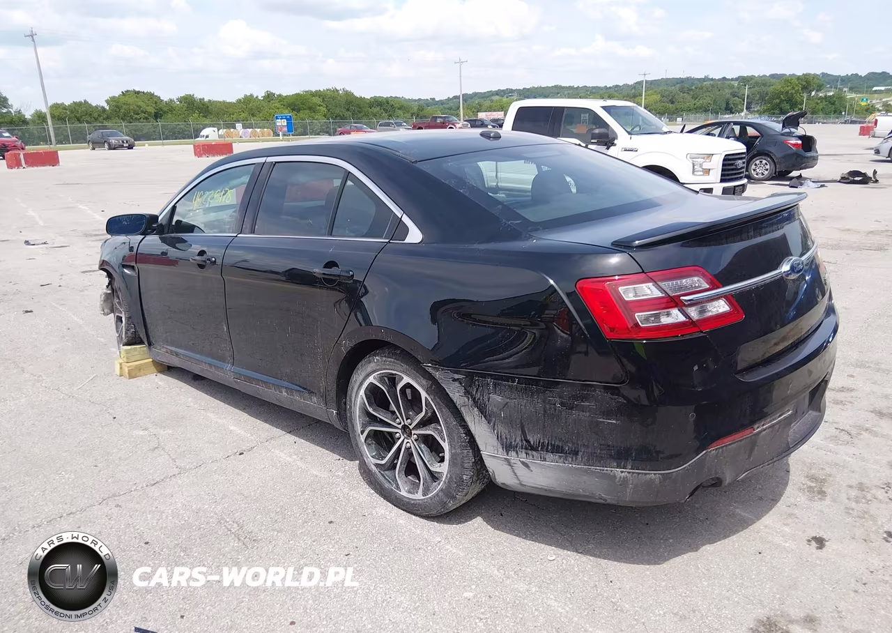 2018 Ford Taurus Sho VIN:1FAHP2KTXJG137589 - 3
