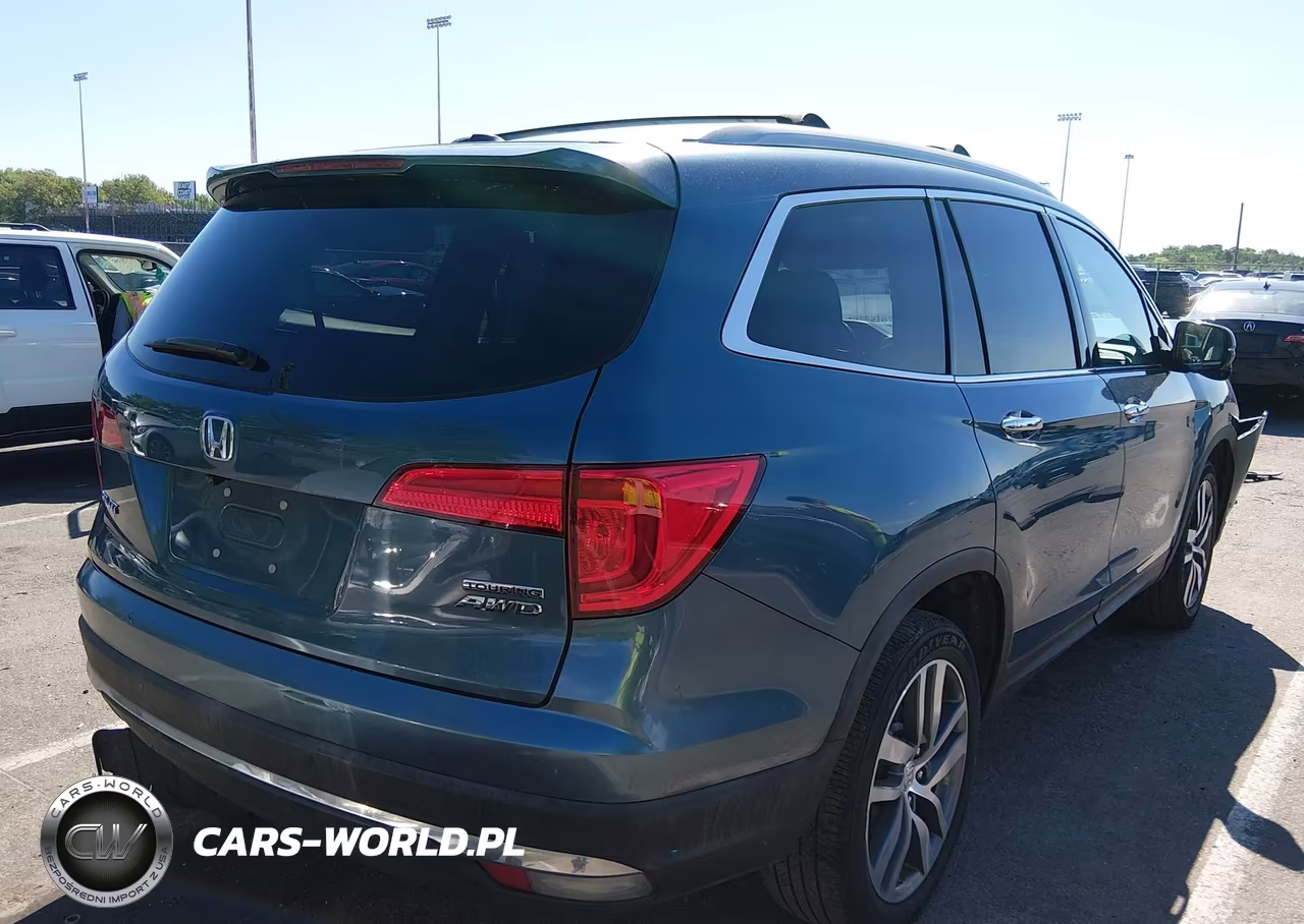 2016 Honda Pilot Touring VIN:5FNYF6H9XGB050259 - 4