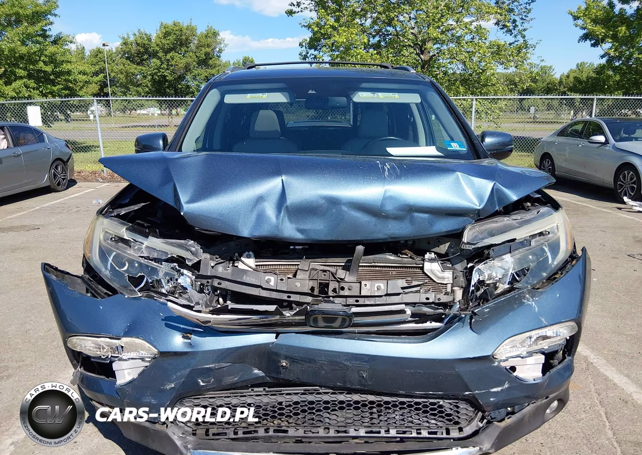 2016 Honda Pilot Touring VIN:5FNYF6H9XGB050259 - 6