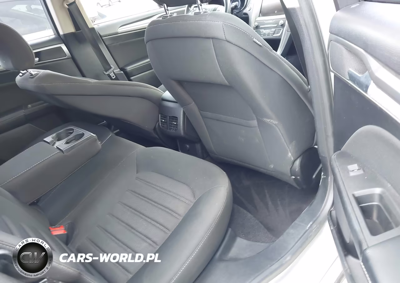 2019 Ford Fusion Se VIN:3FA6P0HD7KR113823 - 8