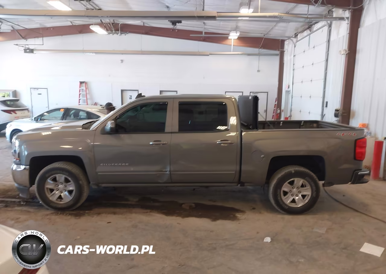 2017 Chevrolet Silverado 1500 1Lt VIN:3GCUKREC9HG316927 - 14