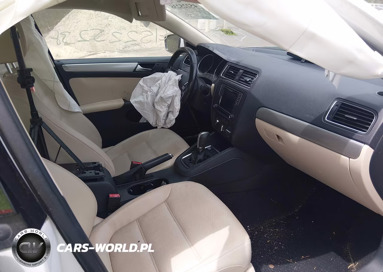 2017 Volkswagen Jetta 1.4T Se VIN:3VWDB7AJ5HM375142 - 5