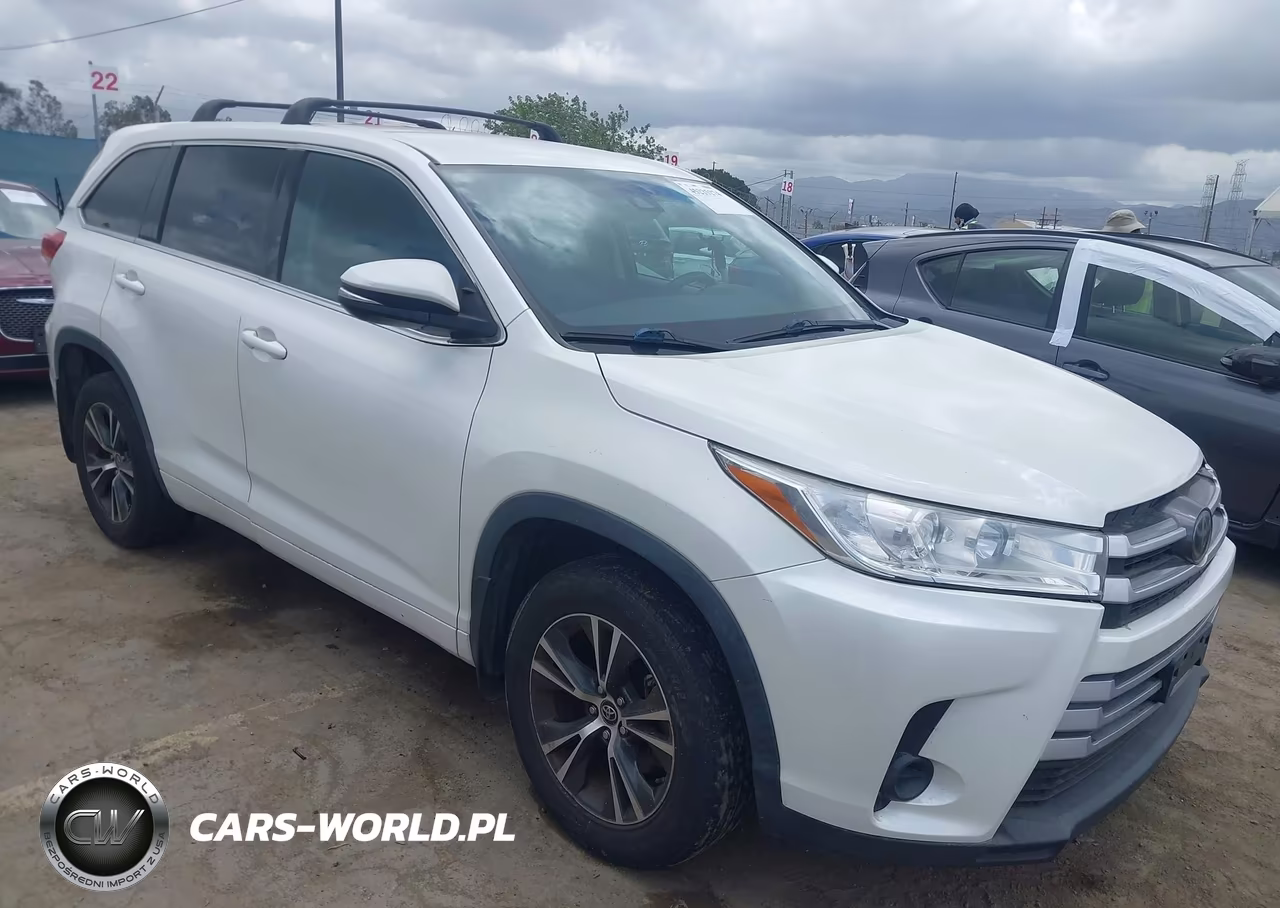 2018 Toyota Highlander Le