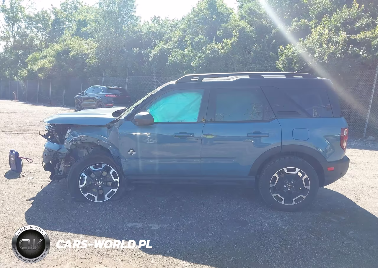 2022 Ford Bronco Sport Outer Banks VIN:3FMCR9C65NRD83301 - 14