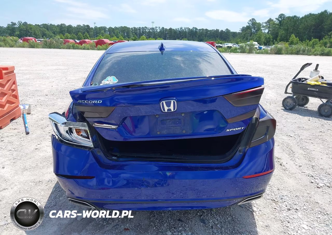 2018 Honda Accord Sport VIN:1HGCV1F3XJA245164 - 16