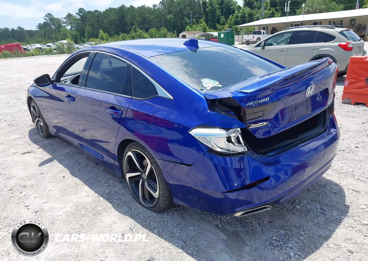 2018 Honda Accord Sport VIN:1HGCV1F3XJA245164 - 3