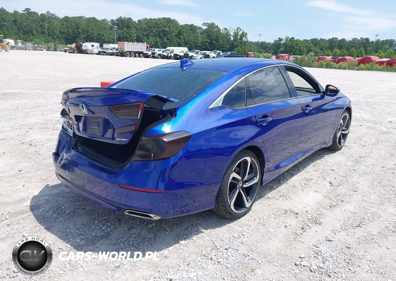 2018 Honda Accord Sport VIN:1HGCV1F3XJA245164 - 4