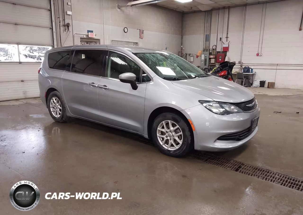 2020 Chrysler Voyager Lx – zdjęcie 1 z 16