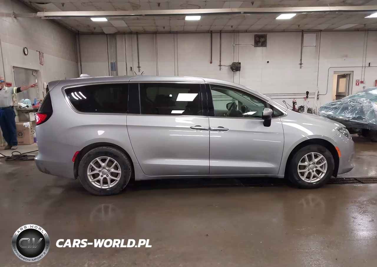 2020 Chrysler Voyager Lx VIN:2C4RC1CG5LR190210 - 13