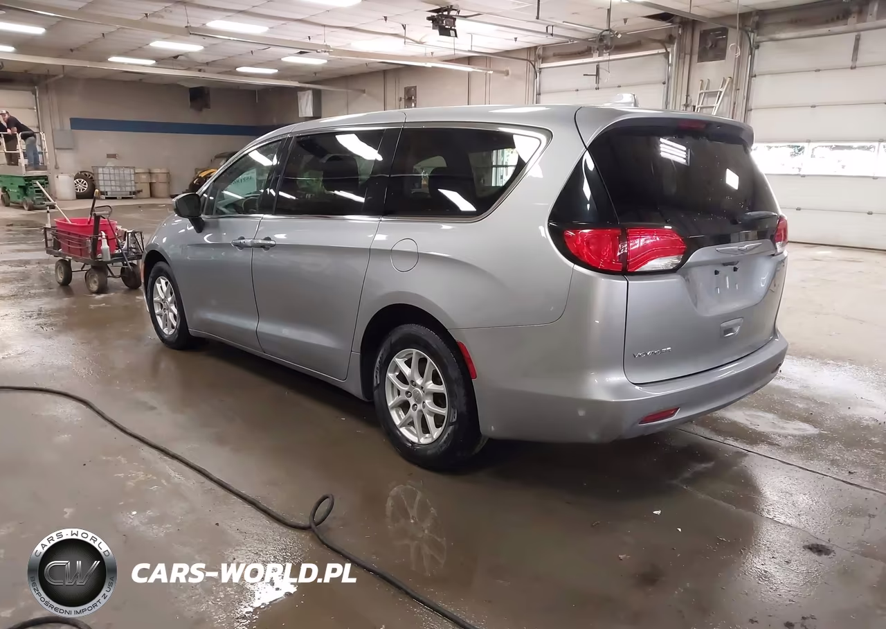 2020 Chrysler Voyager Lx VIN:2C4RC1CG5LR190210 - 3